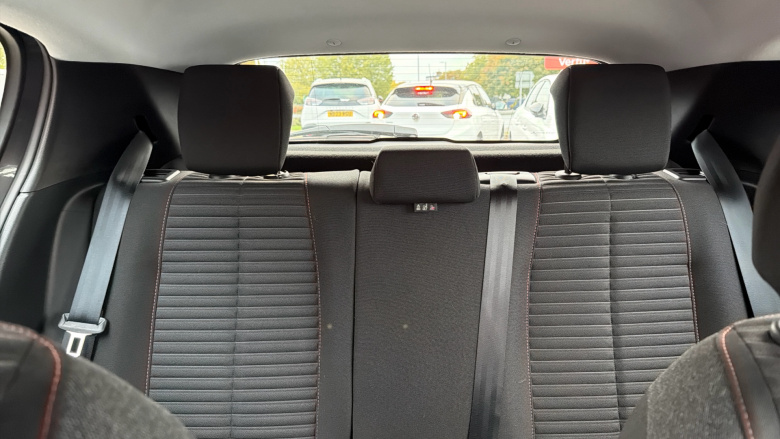 Peugeot 208 1.2 PureTech Active Premium 5dr Petrol Hatchback